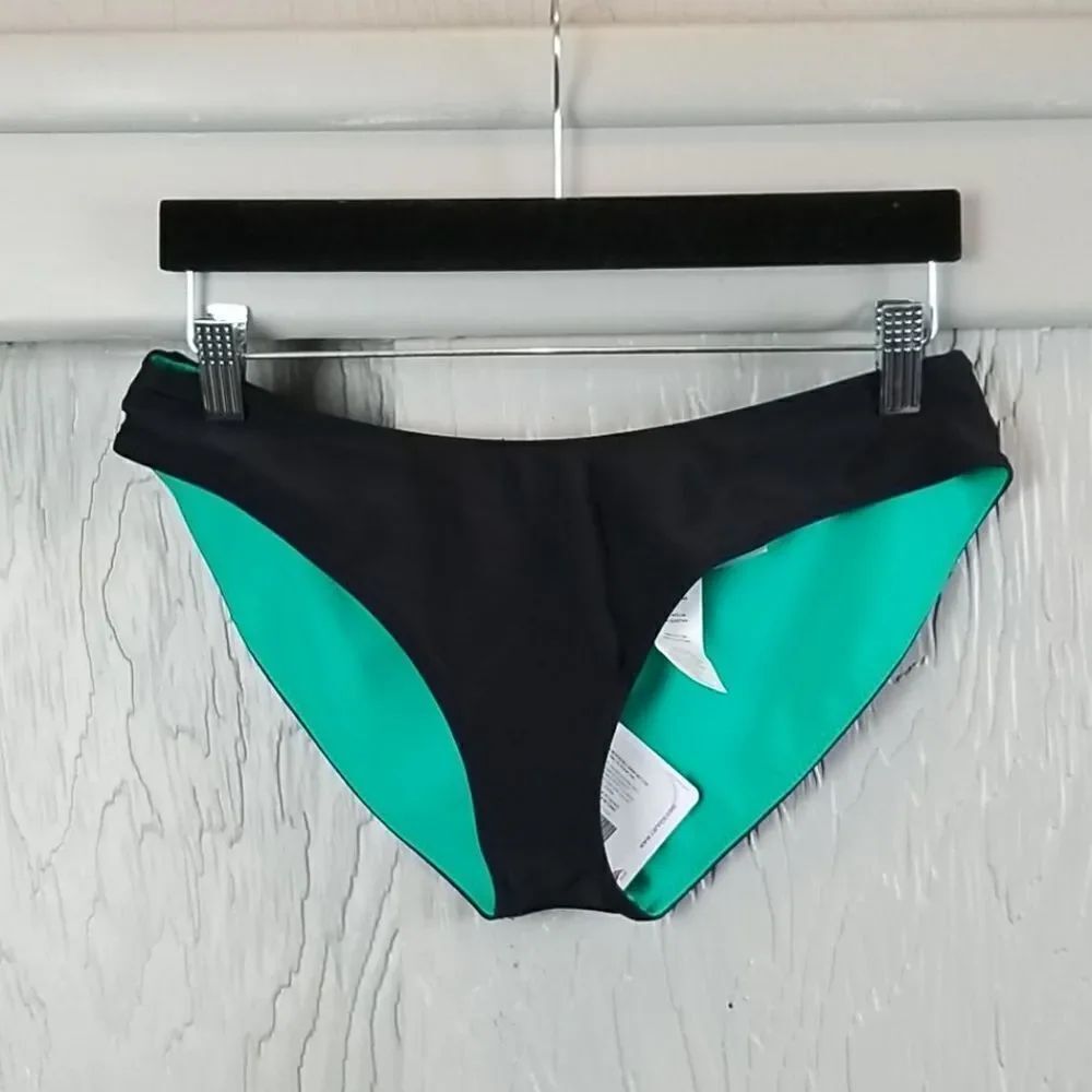 FABLETICS OLIVIA reversible bikini bottom